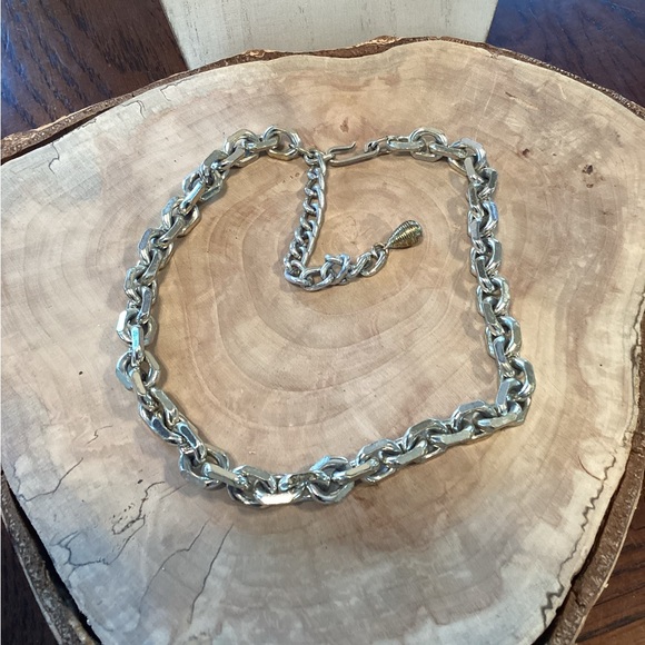 Vintage Chunky Chain Necklace - Picture 3 of 9